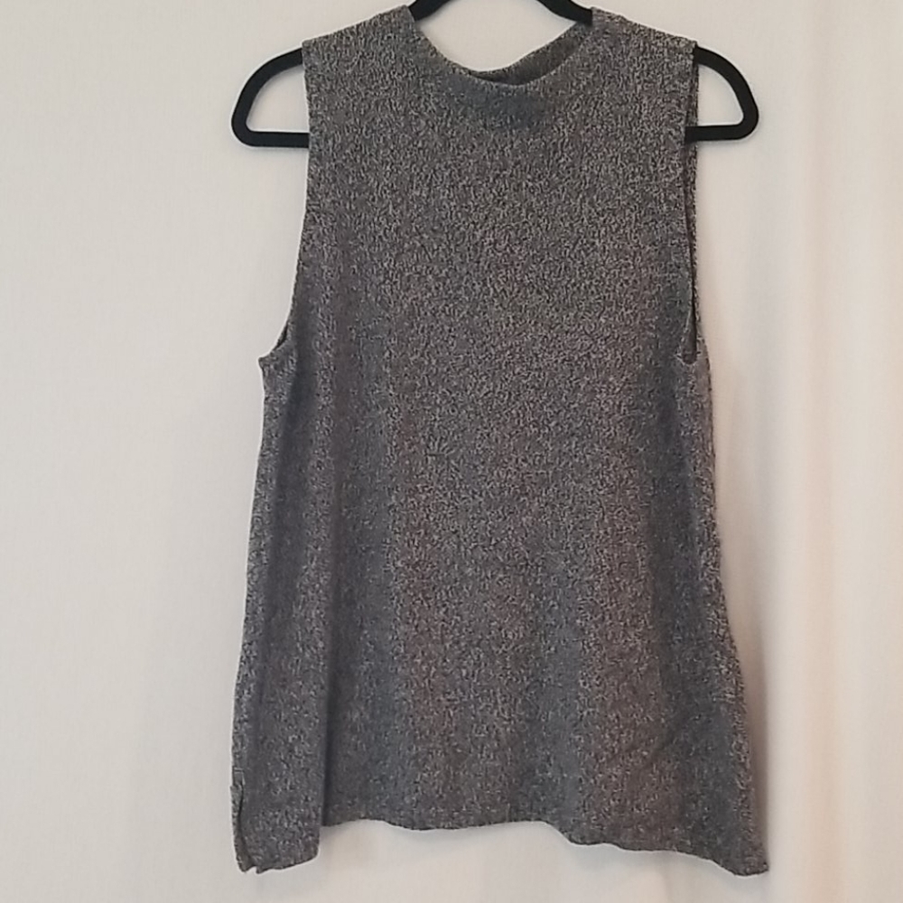 EUC Sleeves Talbots lightweight sweater, XLpet